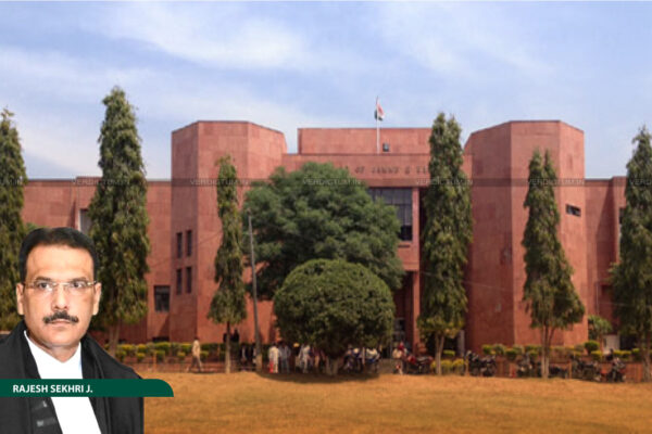 ‘No Clinching & Credible Evidence’, Jammu & Kashmir & Ladakh HC Granted Bail To Accused In Wife’s Murder Case ‘No Clinching & Credible Evidence’, Jammu & Kashmir & Ladakh HC Granted Bail To Accused In Wife’s Murder Case