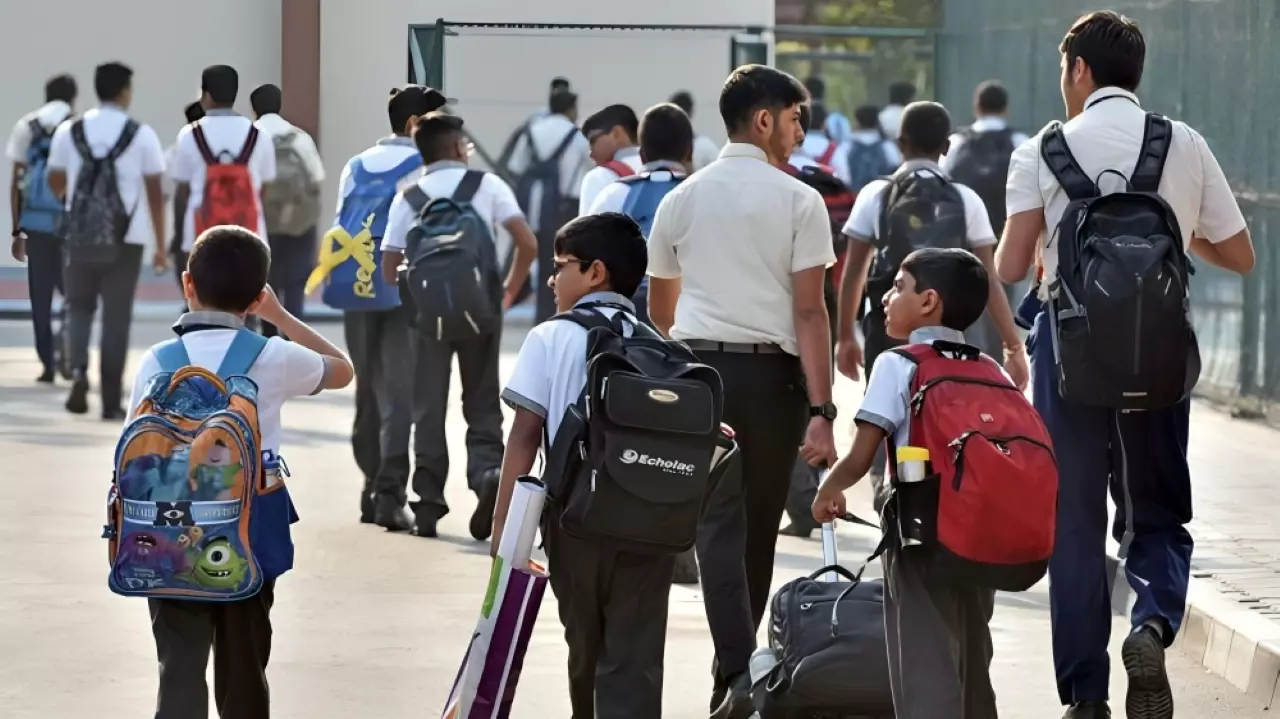 549321 school students.webp