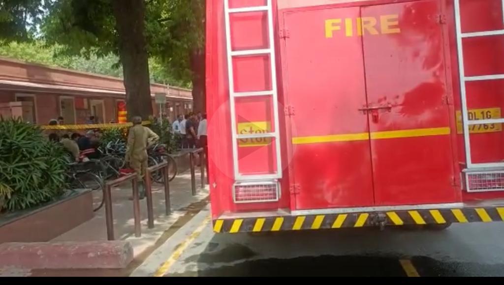 MP High Court Refuses To Entertain PIL Claiming No Fire Brigade In Jabalpur Cantonment, Lack Of Amenities For Sanitation Staff