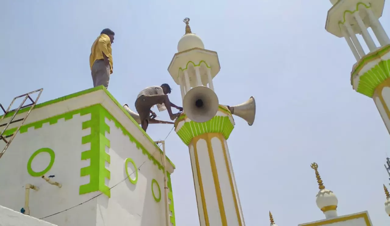 Mosques Approach Bombay High Court Challenging Mumbai Police Notices To Remove Azaan Loudspeakers