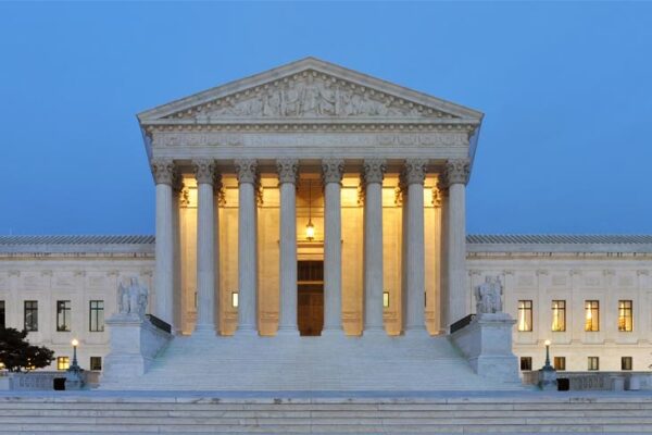 Federal Court’s Injunction Against Birthright Citizenship Executive Order Can’t Have Country-Wide Effect : US Supreme Court Federal Court's Injunction Against Birthright Citizenship Executive Order Can't Have Country-Wide Effect : US Supreme Court