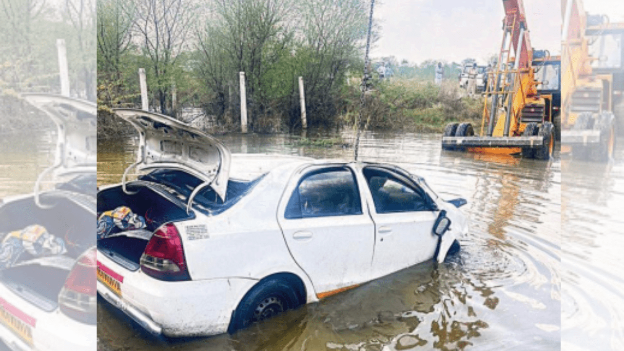 7 of family die as car falls into pit in Jaipur|India News - The Times of India 1 7 of family die as car falls into pit in Jaipur | India News - The Times of India