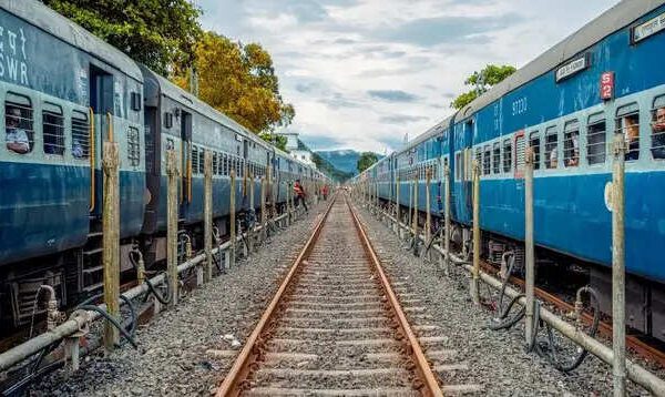 Aadhaar must for 1st 15 minutes of railway booking | India News - The Times of India